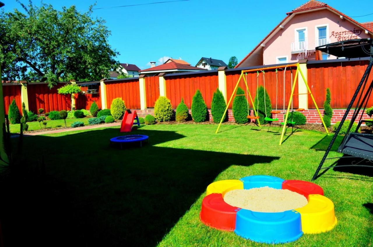 Apartmany Riviera A Chalupa Riviera Liptov, Besenova Exterior photo