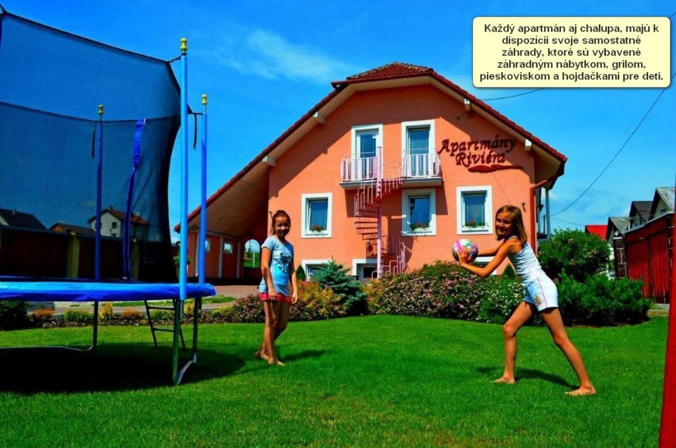 Apartmany Riviera A Chalupa Riviera Liptov, Besenova Exterior photo